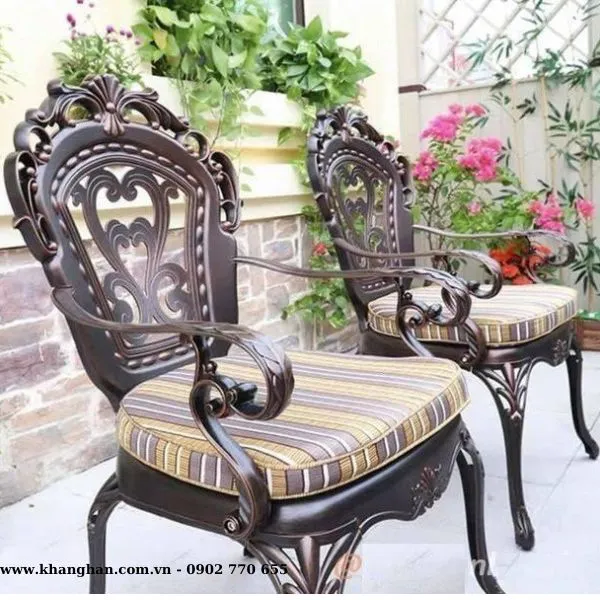 BỘ BÀN VUÔNG MẶT GỐM 2 GHẾ BẰNG NHÔM ĐÚC