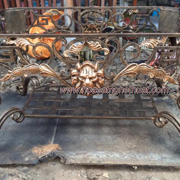 Bàn Ghế Sắt Rèn - Sắt rèn nghệ thuật và phụ kiện sắt.