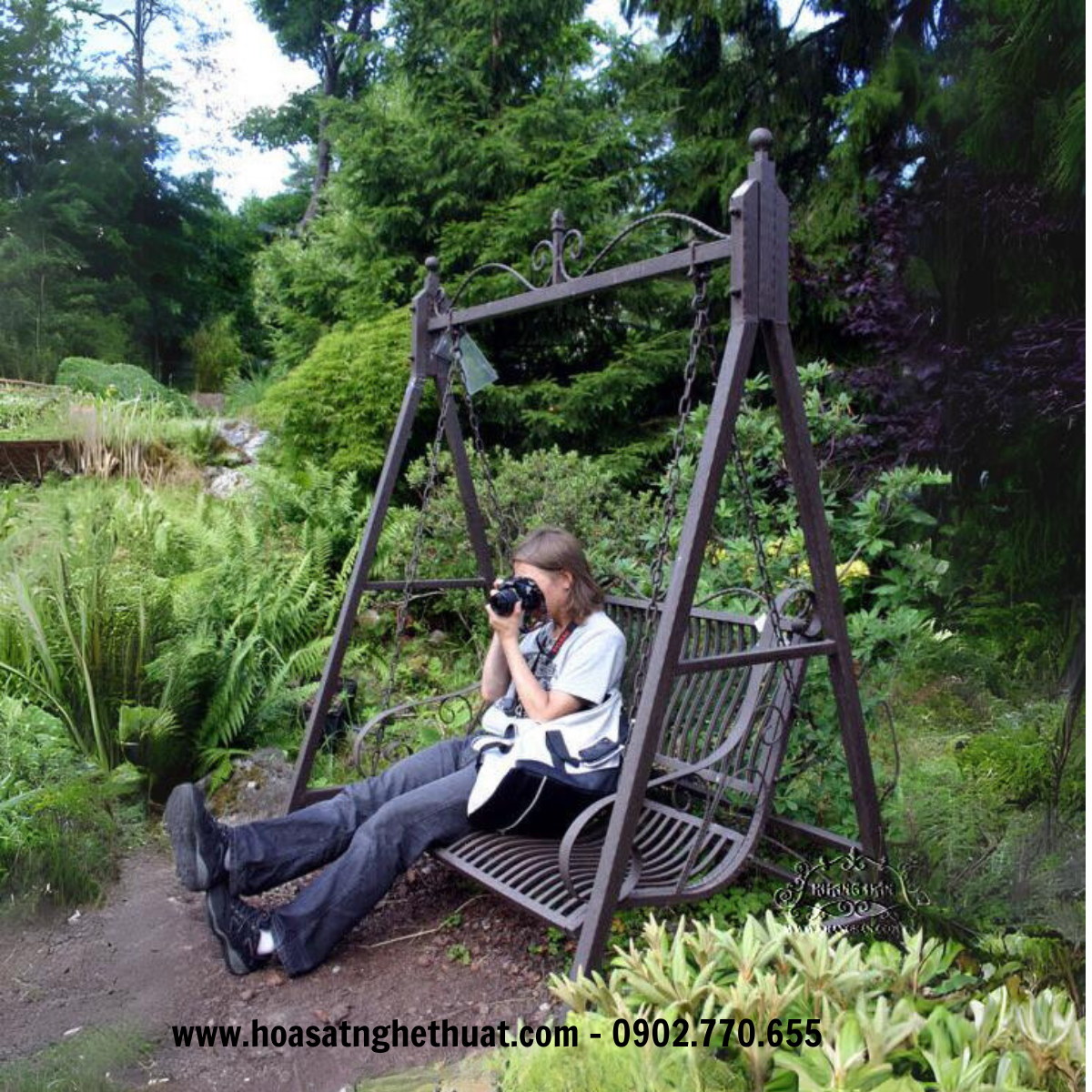 Xích đu sân vườn sắt nghệ thuật KH-XD002 Xích đu sân vườn sắt nghệ thuật KH-XD002