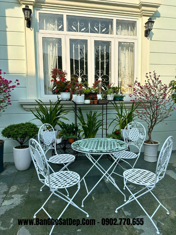 Bàn ghế sân vườn Bàn ghế sân vườn