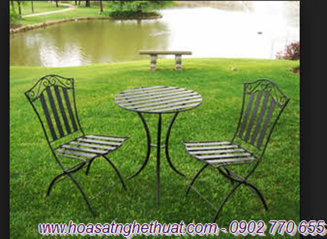 Bàn ghế sân vườn sắt nghệ thuật KH-BG023 Bàn ghế sân vườn sắt nghệ thuật KH-BG023