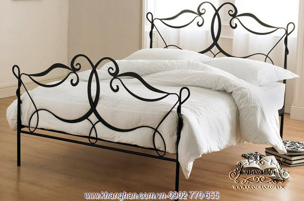 Giường sắt uốn nghệ thuật sang trọng phong cách Ý KH-G001 Giường sắt uốn nghệ thuật sang trọng phong cách Ý KH-G001