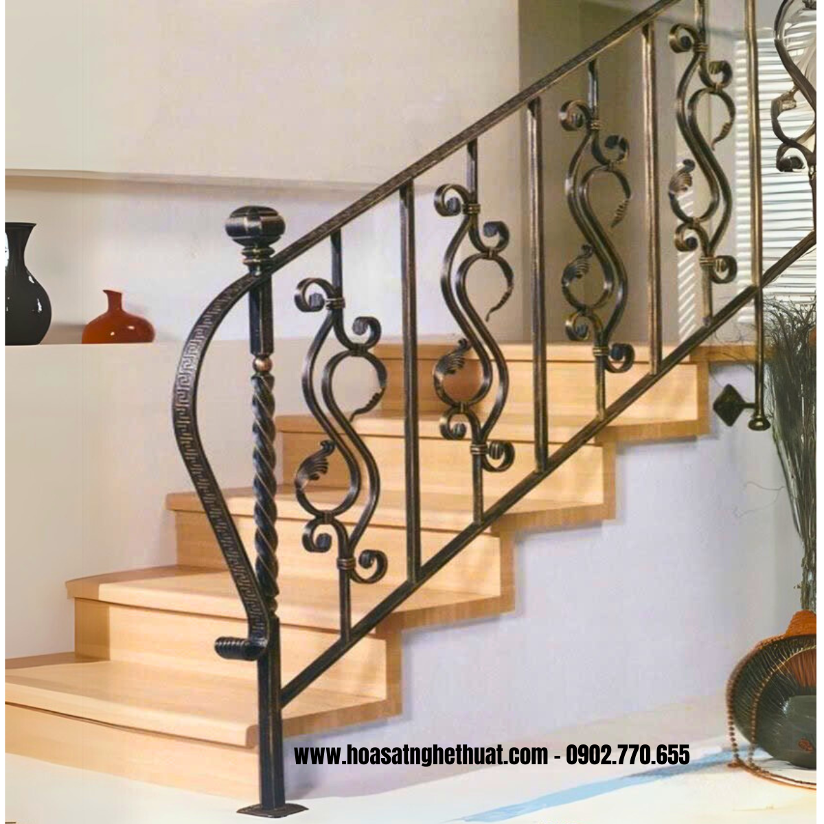Cầu thang sắt rèn KH25-CT06 Cầu thang sắt rèn KH25-CT06
