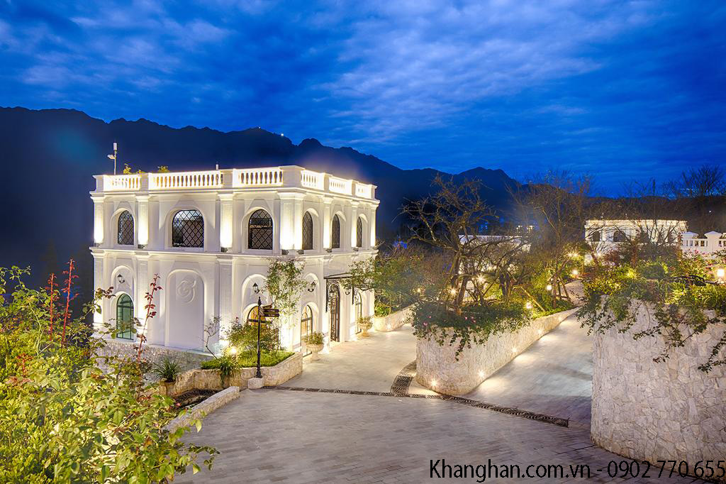 Kỳ quan sắt rèn trong khu vườn cổ tích mang phong cách Châu Âu hiện đại Kỳ quan sắt rèn trong khu vườn cổ tích mang phong cách Châu Âu hiện đại