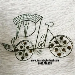 Cyclo iron wall art