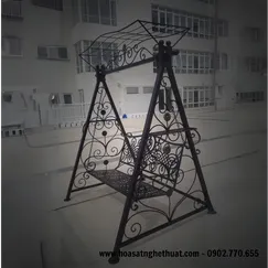 Swings graceful wrought iron art with CNC cutting pattern for this spring