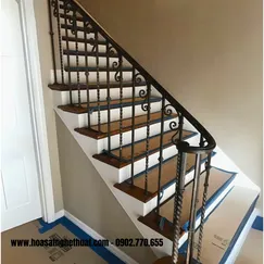 CẦU THANG SẮT KH25-CT03