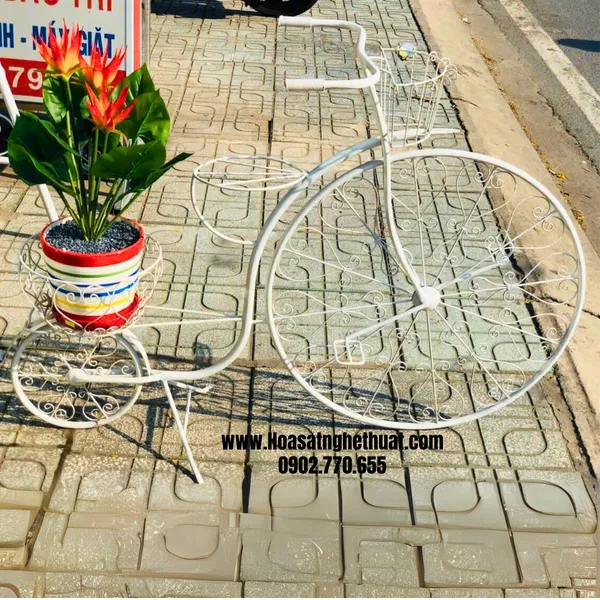 Xe đạp bằng sắt uốn nghệ thuật