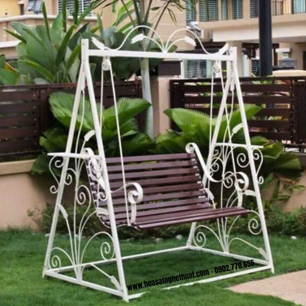 XÍCH ĐU SẮT ĐẸP DUYÊN DÁNG