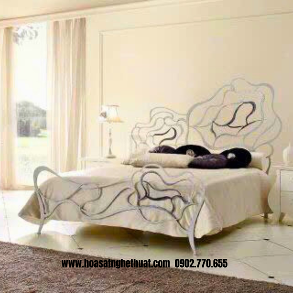 Iron bed CNC cutting roses