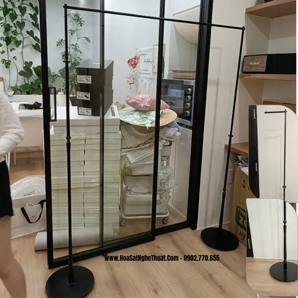 SÀO TREO QUẦN ÁO SHOP THỜI TRANG