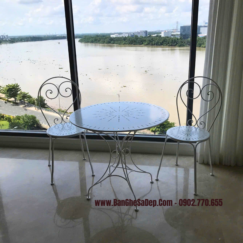 Bàn ghế sân vườn Bàn ghế sân vườn