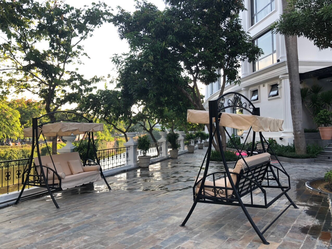 Xích đu cho ngày hè Xích đu cho ngày hè