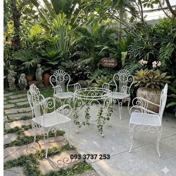 BỘ BÀN TRÒN SẮT RÈN KIỂU QUÝ TỘC SANG TRỌNG