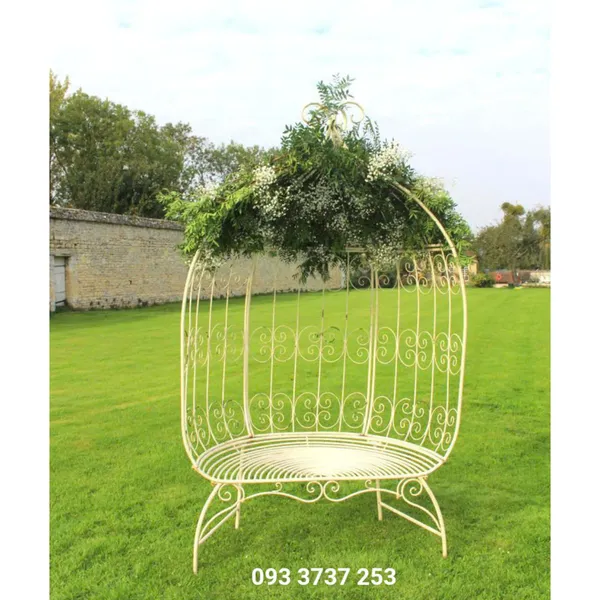 GHẾ DÀI SẮT MỸ THUẬT KẾT HỢP VÒM TRỒNG HOA LEO - ĐIỂM NHẤN ẤN TƯỢNG CHO SÂN VƯỜN