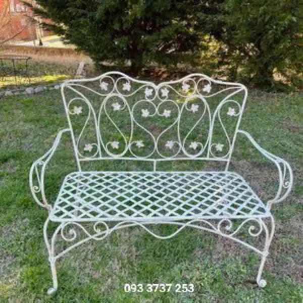 GHẾ DÀI SẮT RÈN HỌA TIẾT LÁ PHONG