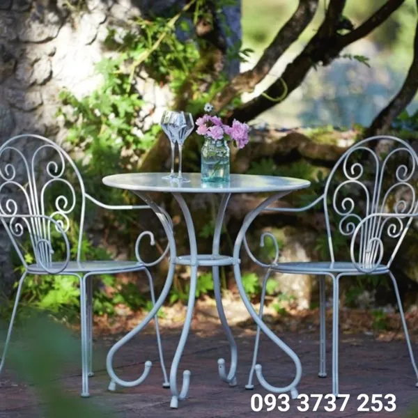 BỘ BÀN 2 GHẾ SẮT UỐN NGHỆ THUẬT ĐẸP