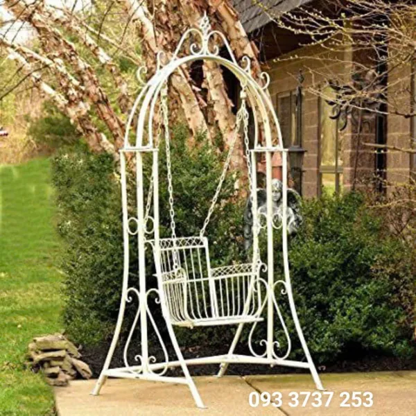 XÍCH ĐU SẮT UỐN MỸ THUẬT CHO BÉ YÊU