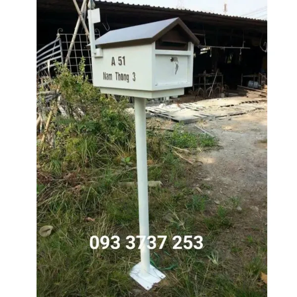 HÒM THƯ SẮT MỸ THUẬT
