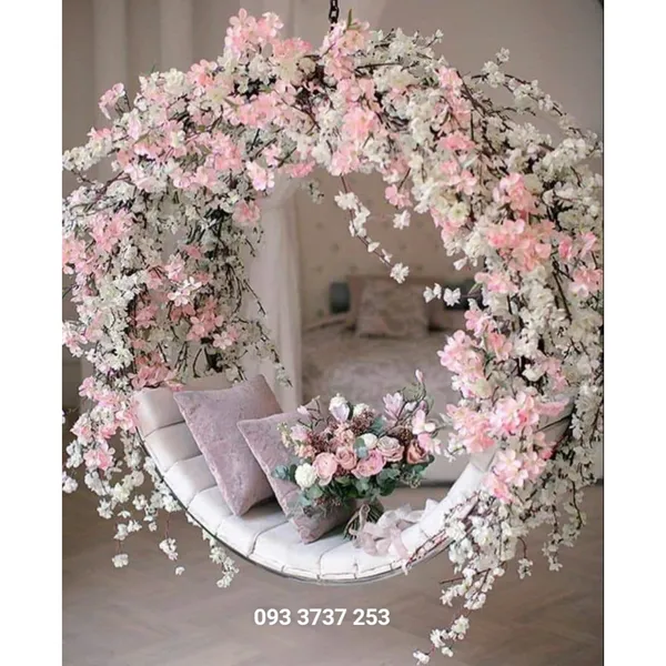 XÍCH ĐU TREO TRANG TRÍ HOA ĐẸP LÃNG MẠN