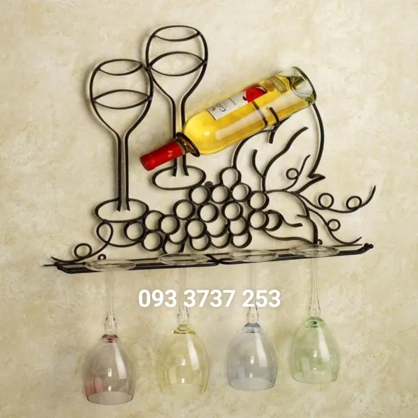 GIÁ ĐỠ RƯỢU ỐP TƯỜNG SẮT MỸ THUẬT
