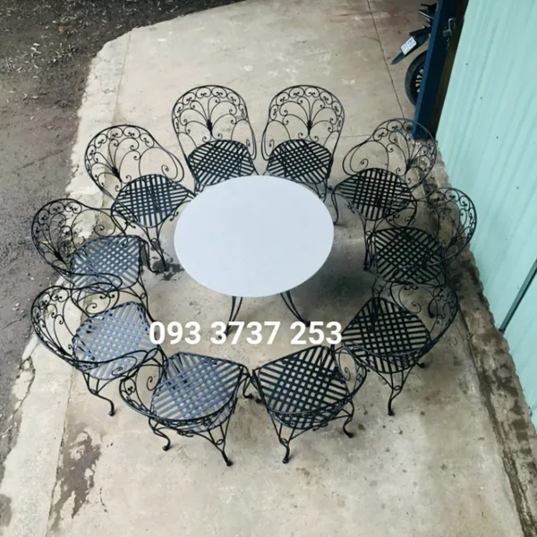 BÀN TRÒN 10 GHẾ SANG TRỌNG CHO BIỆT THỰ  BẰNG SẮT UỐN