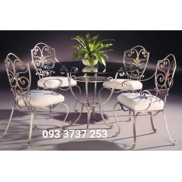 BÀN GHẾ SẮT RÈN CỔ ĐIỂN PHÁP ĐẸP TINH TẾ