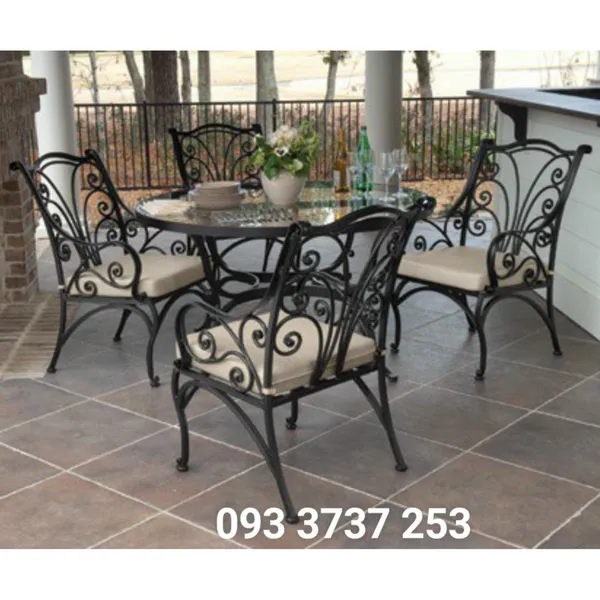 BÀN GHẾ SÂN VƯỜN HOA VĂN CỔ ĐIỂN DUYÊN DÁNG