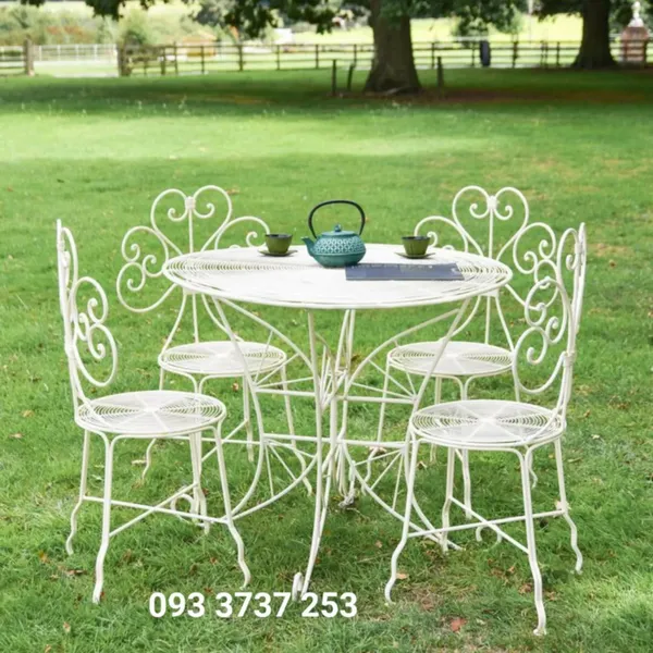 BỘ BÀN TRÒN HỌA TIẾT CỎ 3 LÁ - NÉT ĐẸP SẮT RÈN MỸ THUẬT