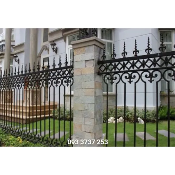 Hàng rào sắt mỹ thuật đẹp cho nhà biệt thự KH25 - HROO8