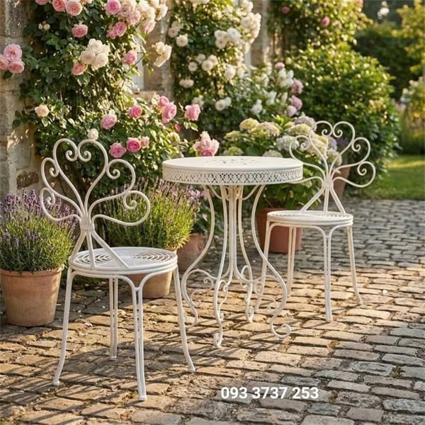 BỘ BÀN TRÒN 2 GHẾ SẮT MỸ THUẬT LƯNG TỰA DUYÊN DÁNG