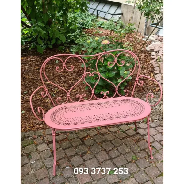 GHẾ DÀI SẮT LƯNG TỰA HỌA TIẾT TRÁI TIM