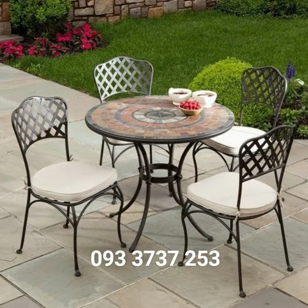 BÀN TRÒN 4 GHẾ SÂN VƯỜN SẮT MỸ THUẬT
