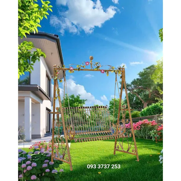 MẪU XÍCH ĐU MÀU ĐỒNG KẾT HỢP HOA TRANG TRÍ SÂN VƯỜN ĐẸP