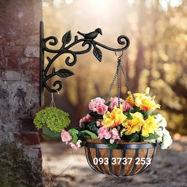 EKE TRANG TRÍ SẮT RÈN MỸ THUẬT