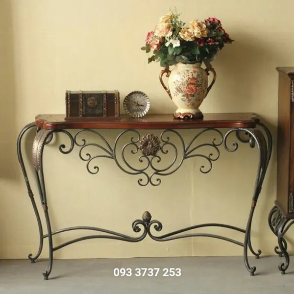 BÀN ỐP TƯỜNG SẮT UỐN DUYÊN DÁNG