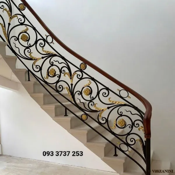 Cầu thang sắt mỹ thuật được nhiều người thích