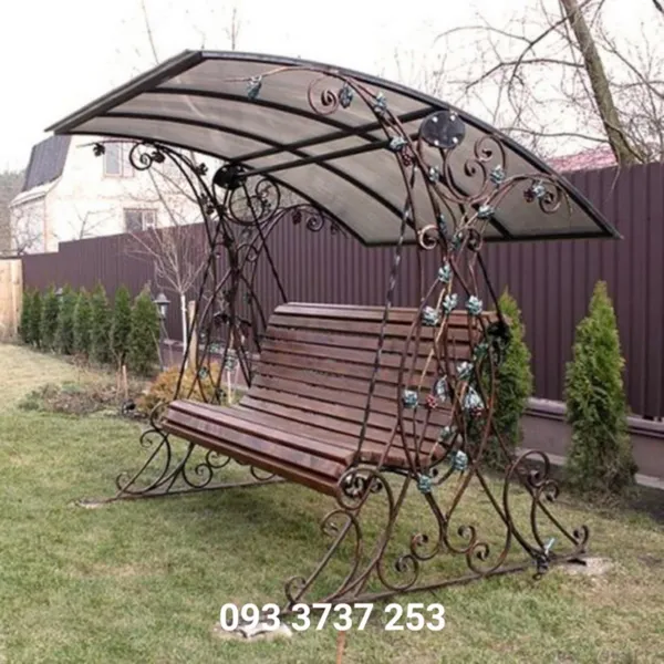 XÍCH ĐU NGOÀI TRỜI PHONG CÁCH CỔ ĐIỂN Ý