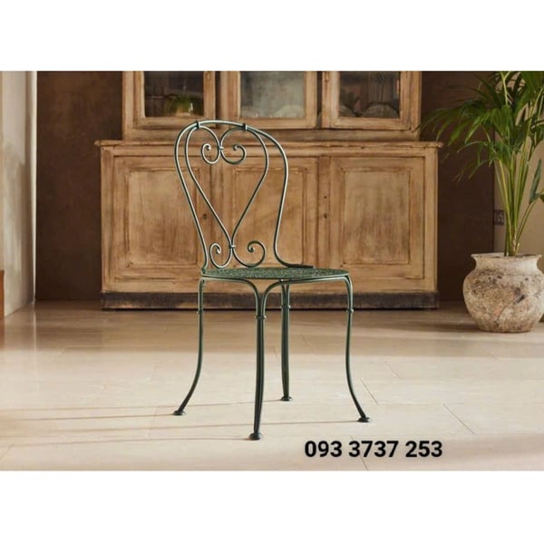GHẾ SẮT UỐN TRÁI TIM DUYÊN DÁNG