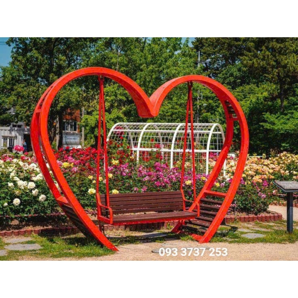 XÍCH ĐU SẮT HỌA TIẾT TRÁI TIM