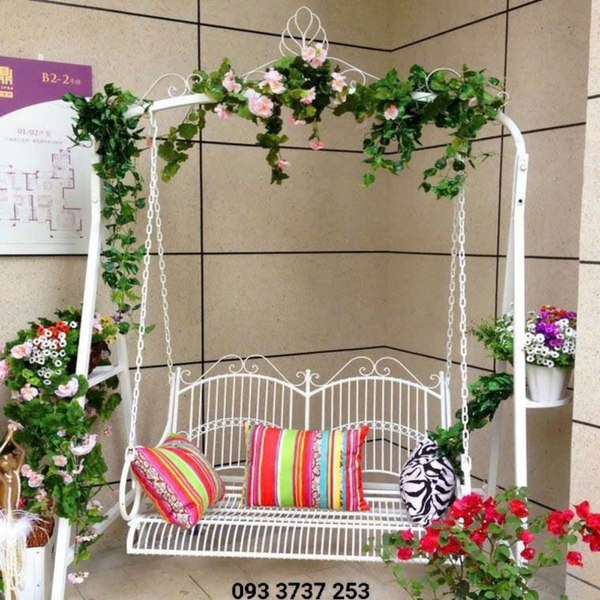 XÍCH ĐU SẮT MỸ THUẬT NGOÀI TRỜI ĐẸP