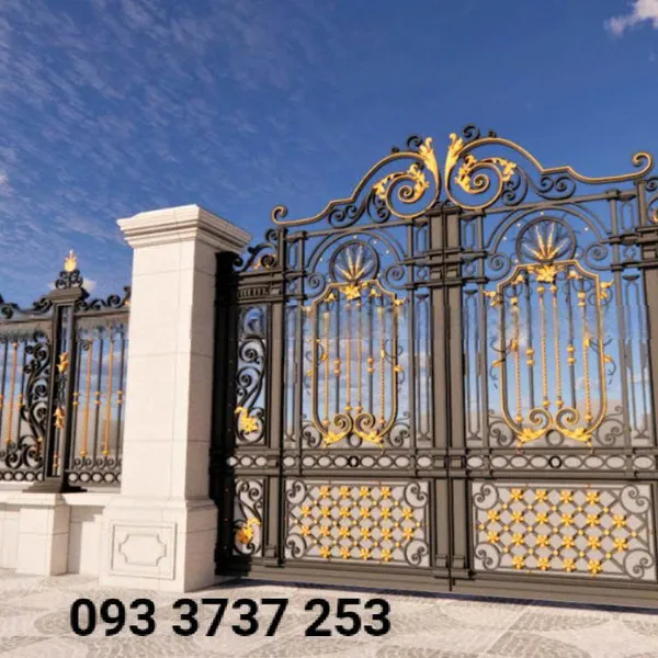Cổng sắt đặc rèn nghệ thuật giả cổ kết hợp với phụ kiện sắt độc đáo
