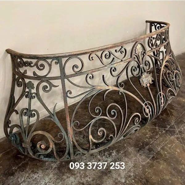 Ban công sắt rèn nghệ thuật KH14-BC013
