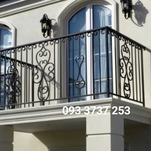 Ban công sắt rèn nghệ thuật KH14-BC012