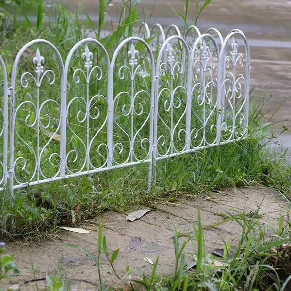 Hàng rào sắt rèn nghệ thuật KH14-HR011