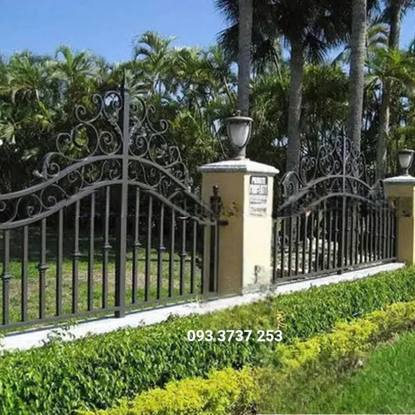 Hàng rào sắt rèn nghệ thuật KH14-HR010