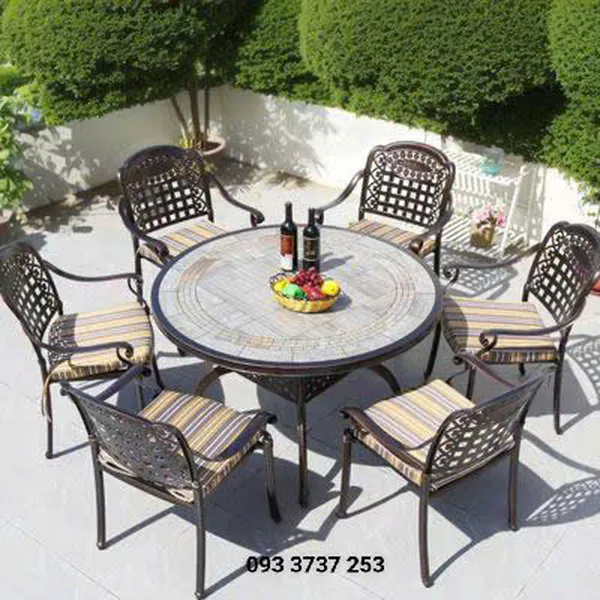 BỘ BÀN TRÒN NHÔM HOA VĂN THANH LỊCH