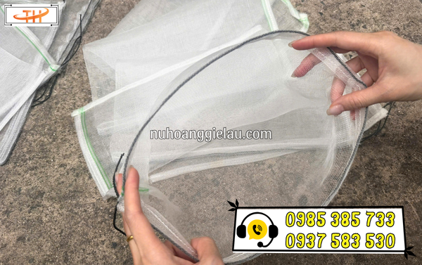 Túi lưới bao mít có thiết kế dây rút sẵn ở miệng tiện lợi Túi lưới bao mít có thiết kế dây rút sẵn ở miệng tiện lợi