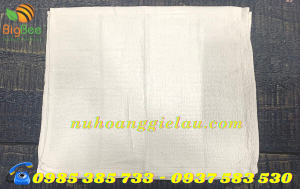 khăn lau vuông trắng
