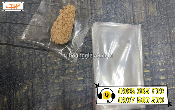 Túi opp dán miệng trong suốt có sẵn keo dán giúp đóng gói tiện hơn, nhanh hơn Túi opp dán miệng trong suốt có sẵn keo dán giúp đóng gói tiện hơn, nhanh hơn